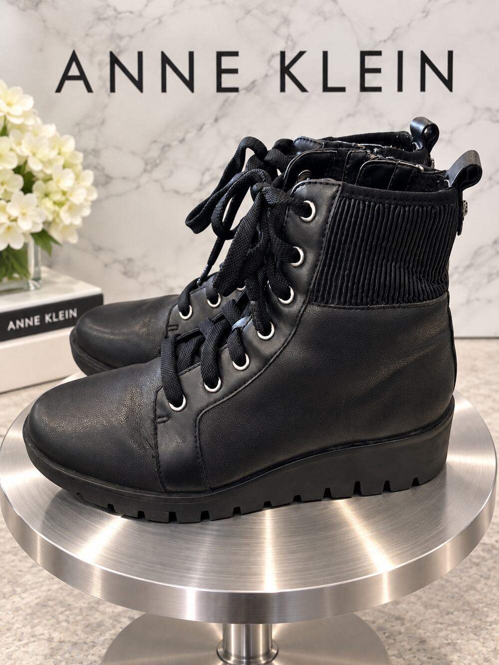 Anne Klein Duncan Black Leather Lace Up Wedge Ankle Boots Women’s 6M